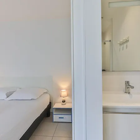 Cote - Vue - Terrasse Сен-Жан-де-Мон