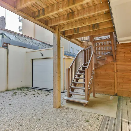 Cote - Vue - Terrasse Сен-Жан-де-Мон